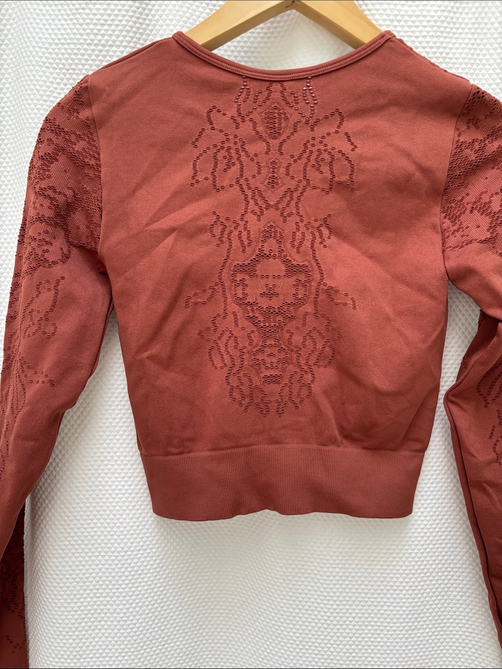 Fabletics Rust Textured Cropped Sweatshirt - Picture 6 of 7